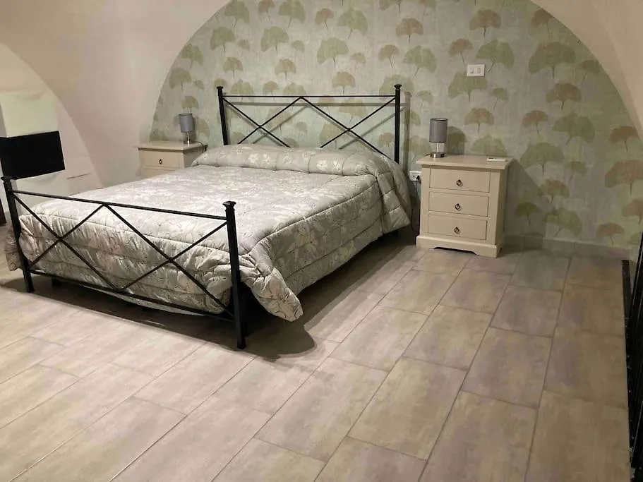 Center And Station Apartment Bari