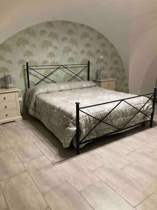 Center And Station Apartment Bari Italia